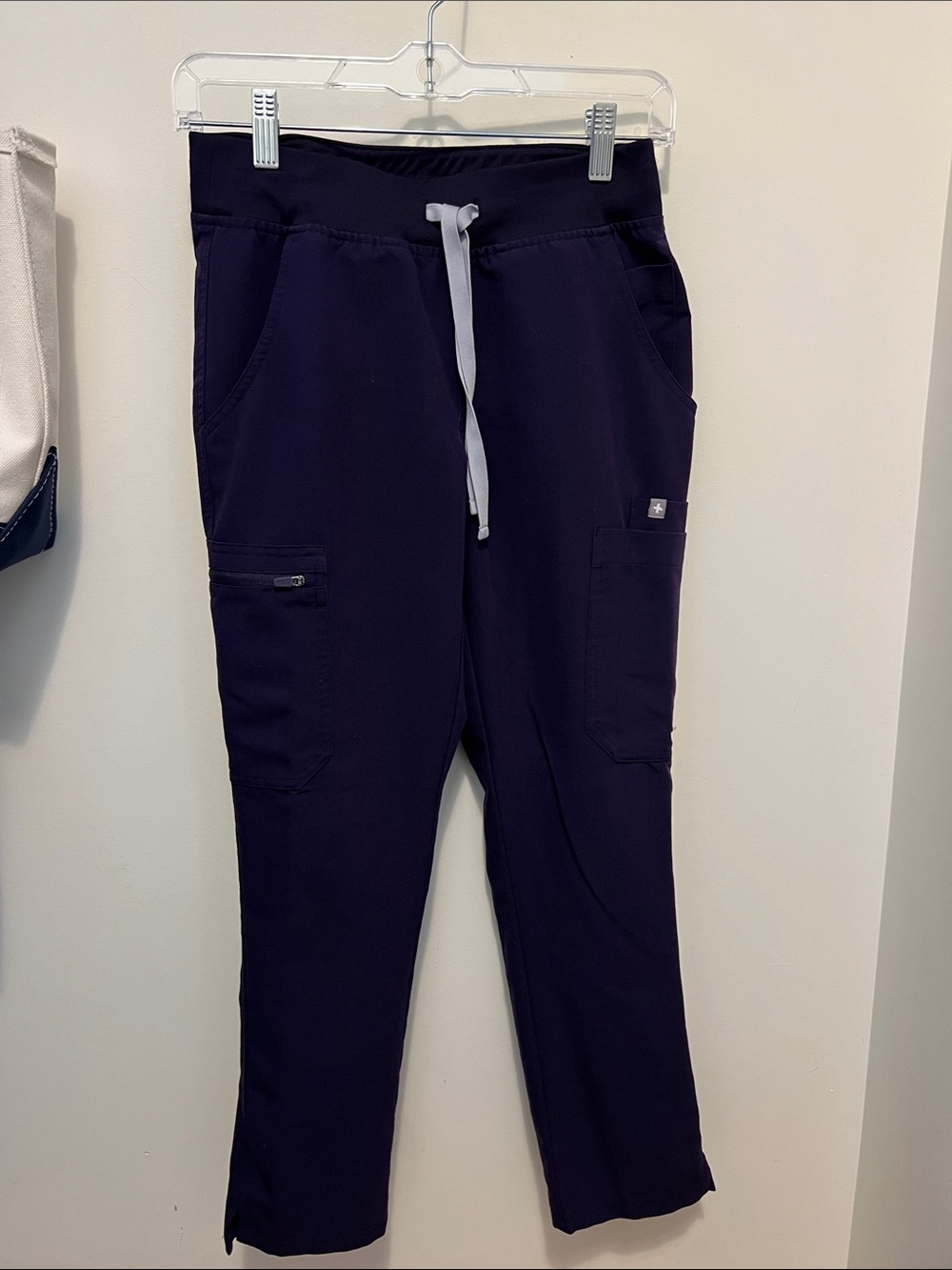 Figs xs/p purple jam yola scrub pants